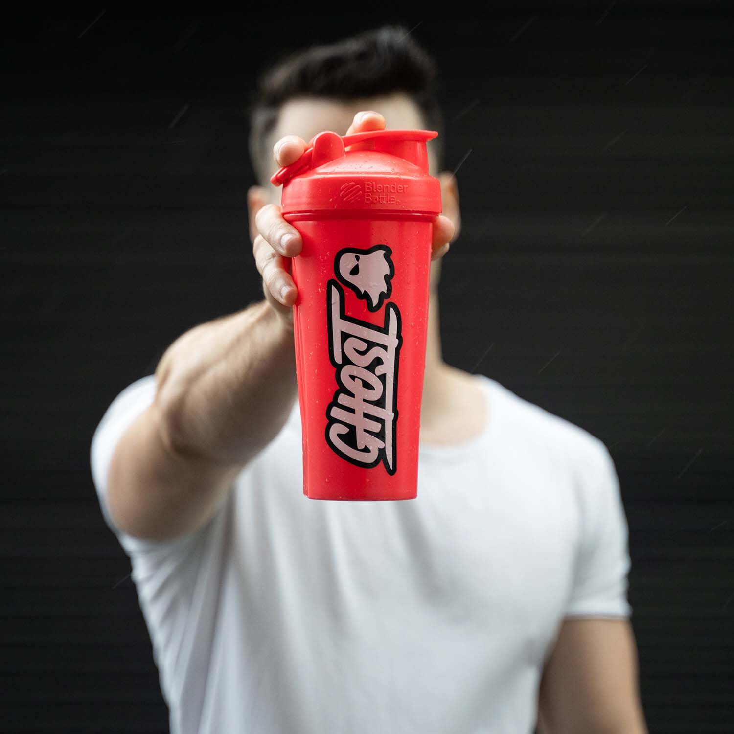 527934 GHOST® Grab a GHOST Protein Shaker Bottle Infrared at GNC to